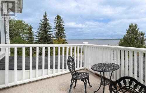 620 Lakeshore Rd S, Temiskaming Shores, ON - Outdoor With Balcony