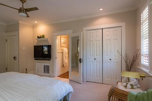 310 Kootenay Avenue, Trail, BC - Indoor Photo Showing Bedroom