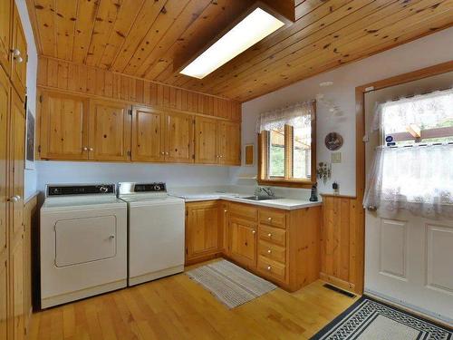Hall - 138 Ch. Des Lacs, Chute-Saint-Philippe, QC - Indoor Photo Showing Laundry Room