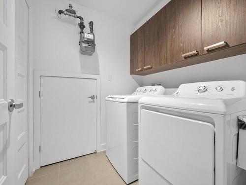 Laundry room - 380 Av. Skaniatarati, Montréal (Lachine), QC - Indoor Photo Showing Laundry Room