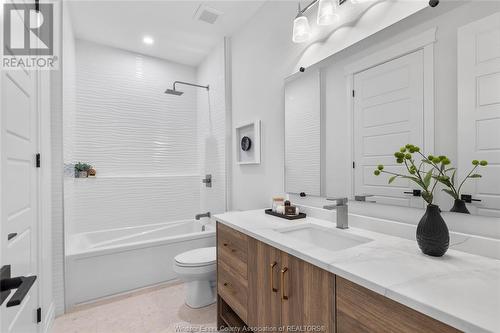 392 Matese, Lakeshore, ON - Indoor Photo Showing Bathroom