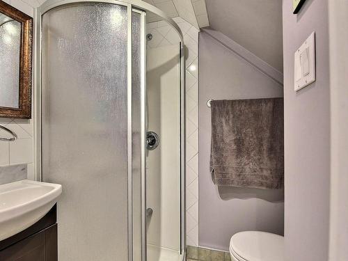 Bathroom - 3946  - 3952 Rue De La Seine, Laval (Chomedey), QC - Indoor Photo Showing Bathroom