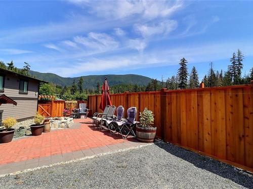 7343 Lakefront Pl, Lake Cowichan, BC 