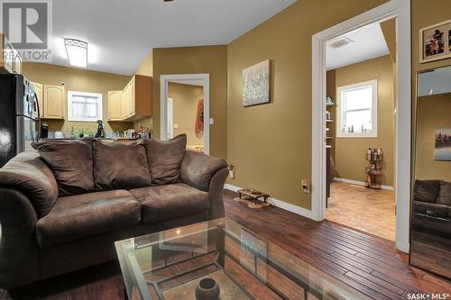 2258 Osler Street, Regina, SK - Indoor Photo Showing Living Room