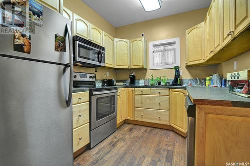 2258 Osler Street, Regina, SK - Indoor Photo Showing Kitchen