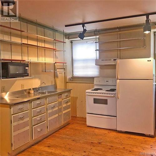 66 Sydney Street, Saint John, NB - Indoor Photo Showing Kitchen