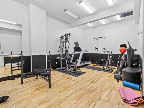Salle d'exercice - 32-1520 Av. Du Docteur-Penfield, Montréal (Ville-Marie), QC - Indoor Photo Showing Gym Room