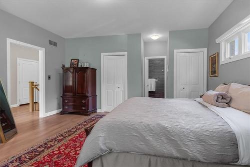 123 William Street, Niagara-On-The-Lake, ON - Indoor Photo Showing Bedroom