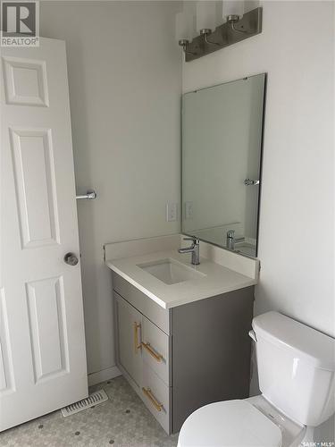 5206 Squires Road, Regina, SK - Indoor Photo Showing Bathroom