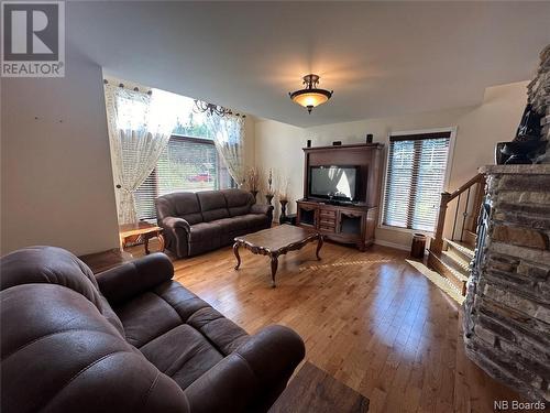 138 Des Ormes Avenue, Edmundston, NB - Indoor Photo Showing Living Room