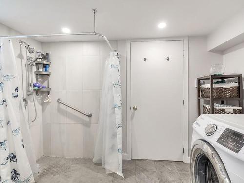 Salle de bains - 475 Boul. Goineau, Laval (Pont-Viau), QC - Indoor Photo Showing Laundry Room