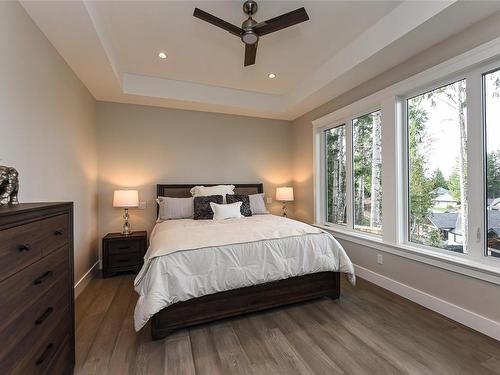 3156 Mission Rd, Courtenay, BC - Indoor Photo Showing Bedroom