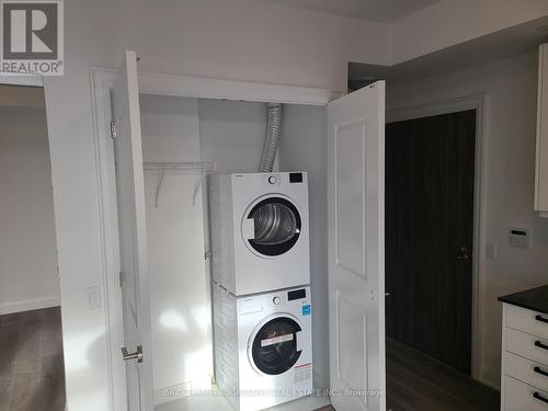#608 -10 Gatineau Dr, Vaughan, ON - Indoor Photo Showing Laundry Room
