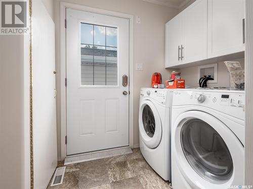 810 Tatanka Drive, Buffalo Pound Lake, SK - Indoor Photo Showing Laundry Room