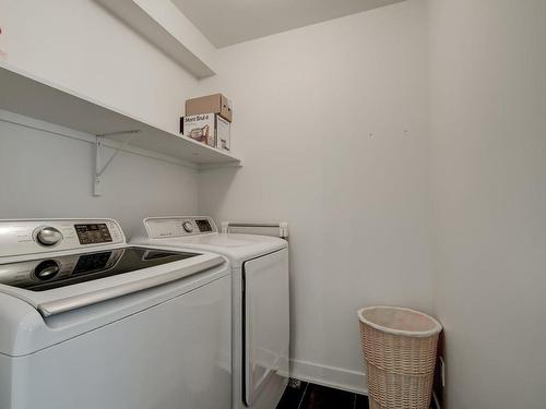 Salle de lavage - 101-4280 Rue Bernard-Hubert, Longueuil (Saint-Hubert), QC - Indoor Photo Showing Laundry Room