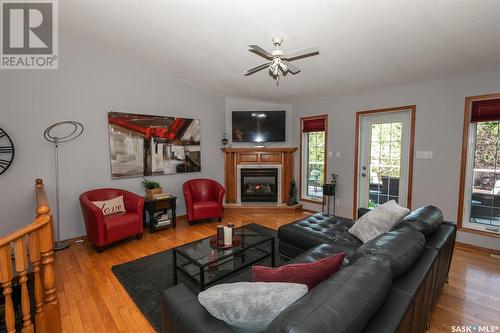 730 Manitoba Avenue, Kerrobert, SK - Indoor Photo Showing Living Room With Fireplace