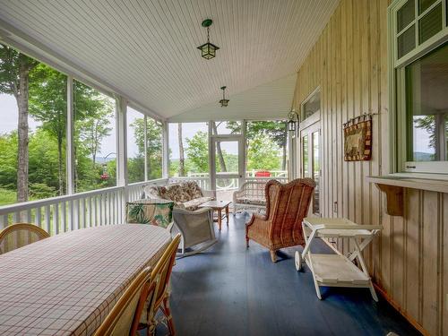 Terrasse - 114 Ch. Howick, Stanstead - Canton, QC - Outdoor With Deck Patio Veranda With Exterior