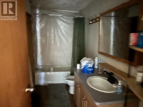 12869 52 Highway, Dawson Creek, BC - Indoor Photo Showing Bathroom