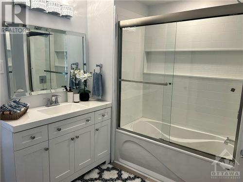 373 Iberville Street, Ottawa, ON - Indoor Photo Showing Bathroom