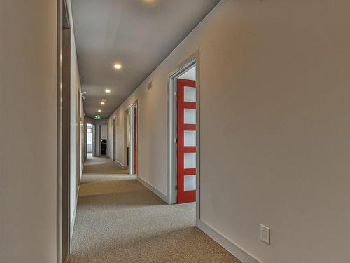 Corridor - 237 Rue De St-Jovite, Mont-Tremblant, QC - Indoor Photo Showing Other Room
