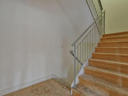 Escalier - 237 Rue De St-Jovite, Mont-Tremblant, QC - Indoor Photo Showing Other Room