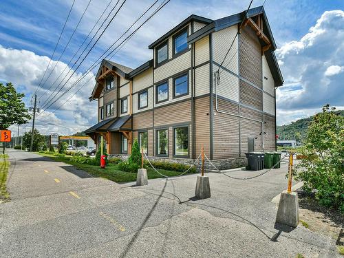 FaÃ§ade - 237 Rue De St-Jovite, Mont-Tremblant, QC - Outdoor With Facade