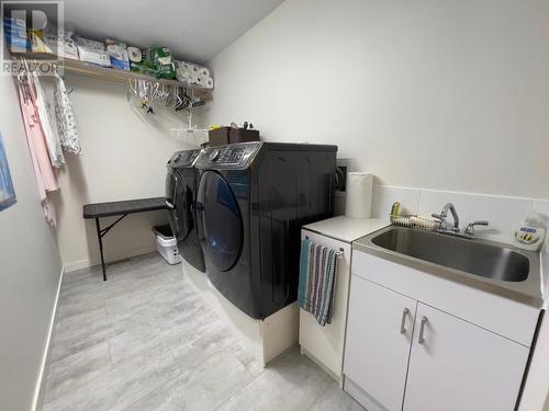 11710 Quail Ridge Place, Osoyoos, BC - Indoor Photo Showing Laundry Room