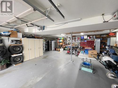11710 Quail Ridge Place, Osoyoos, BC - Indoor Photo Showing Garage
