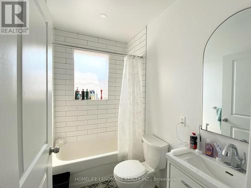 63 Hazelwood Ave, Toronto, ON - Indoor Photo Showing Bathroom