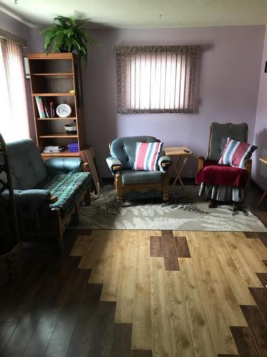 23 Ash Street, Dauphin, MB - Indoor Photo Showing Living Room