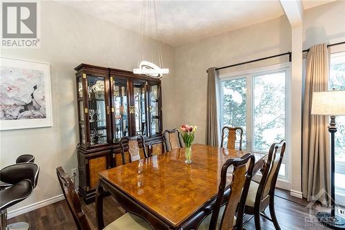 1295 Meadowlands Drive E, Ottawa, ON - Indoor Photo Showing Dining Room