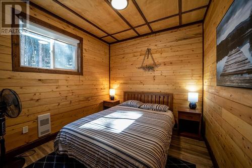 6392 Osprey  View Landing, Wardner, BC - Indoor Photo Showing Bedroom