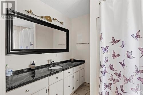9090 Shanks Road, Lake Country, BC - Indoor Photo Showing Bathroom