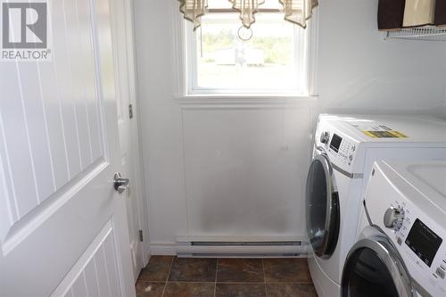 303 Main Road, Boswarlos, NL - Indoor Photo Showing Laundry Room