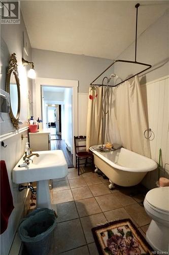 38 Prince William Street, St. Stephen, NB - Indoor Photo Showing Bathroom