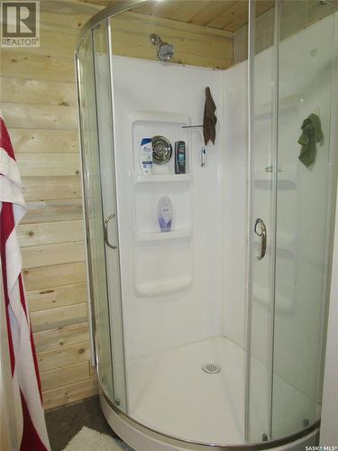 158 Municipal Road, Coronach, SK - Indoor Photo Showing Bathroom