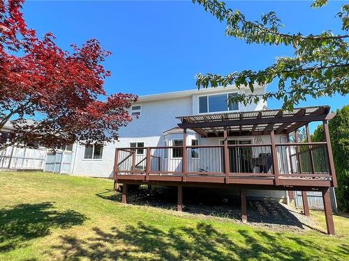 1016 Adeline Pl, Saanich, BC - Outdoor With Deck Patio Veranda