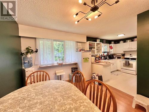 576 Pillsbury Avenue, Prince Rupert, BC - Indoor Photo Showing Dining Room