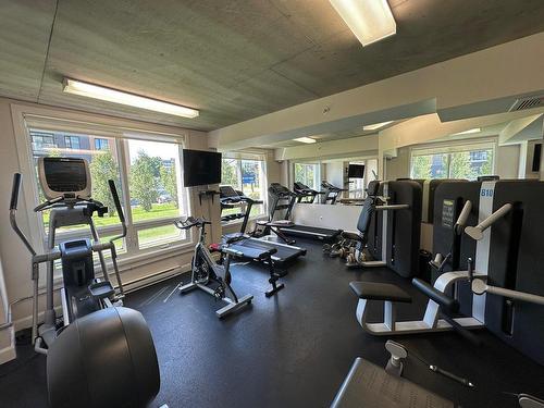 Exercise room - 1202-3410 Boul. St-Elzear O., Laval (Chomedey), QC - Indoor Photo Showing Gym Room