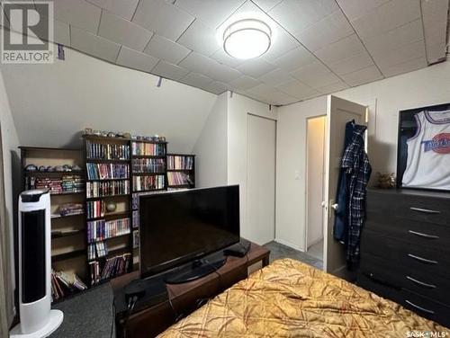 365 7Th Avenue W, Melville, SK - Indoor Photo Showing Bedroom