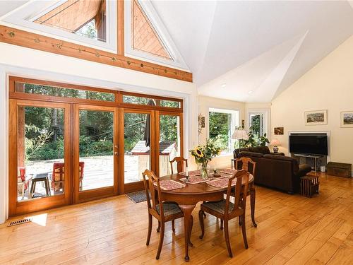 720 Long Harbour Rd, Salt Spring, BC - Indoor Photo Showing Dining Room