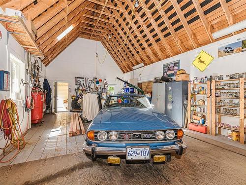 720 Long Harbour Rd, Salt Spring, BC - Indoor Photo Showing Garage