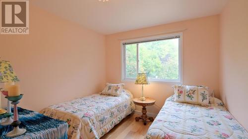 5517 Butler Street, Summerland, BC - Indoor Photo Showing Bedroom