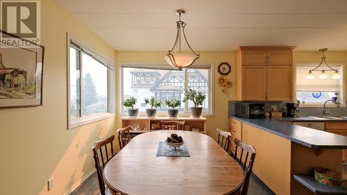 5517 Butler Street, Summerland, BC - Indoor Photo Showing Dining Room
