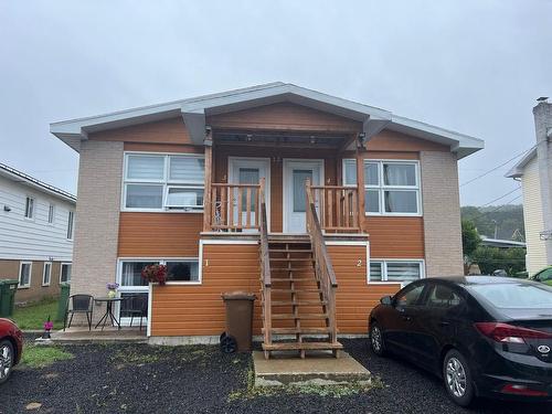 Frontage - 12 Rue Larouche, Clermont, QC - Outdoor