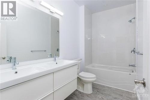 247 Granville Street Unit#A & B, Ottawa, ON - Indoor Photo Showing Bathroom