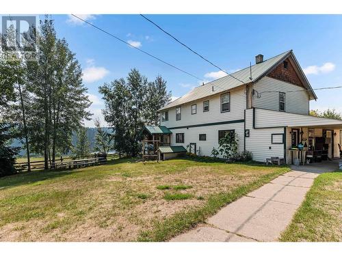 5770 Spring Lake Road, Lac La Hache, BC - Outdoor