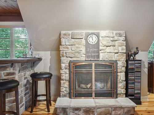 Salle familiale - 55 Rue Augusta, Morin-Heights, QC - Indoor Photo Showing Other Room With Fireplace