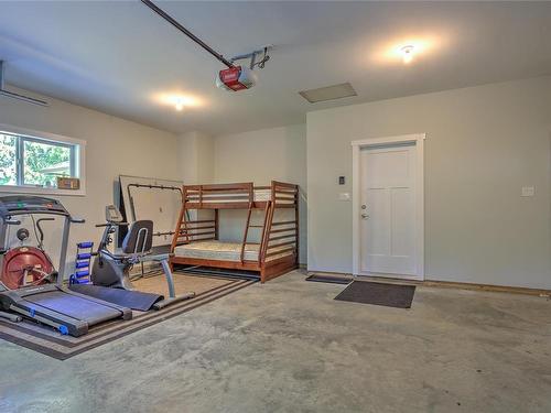 6031 Paldi Rd, Duncan, BC - Indoor Photo Showing Other Room