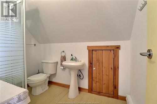 82 Sylvain, Sainte-Anne-De-Kent, NB - Indoor Photo Showing Bathroom
